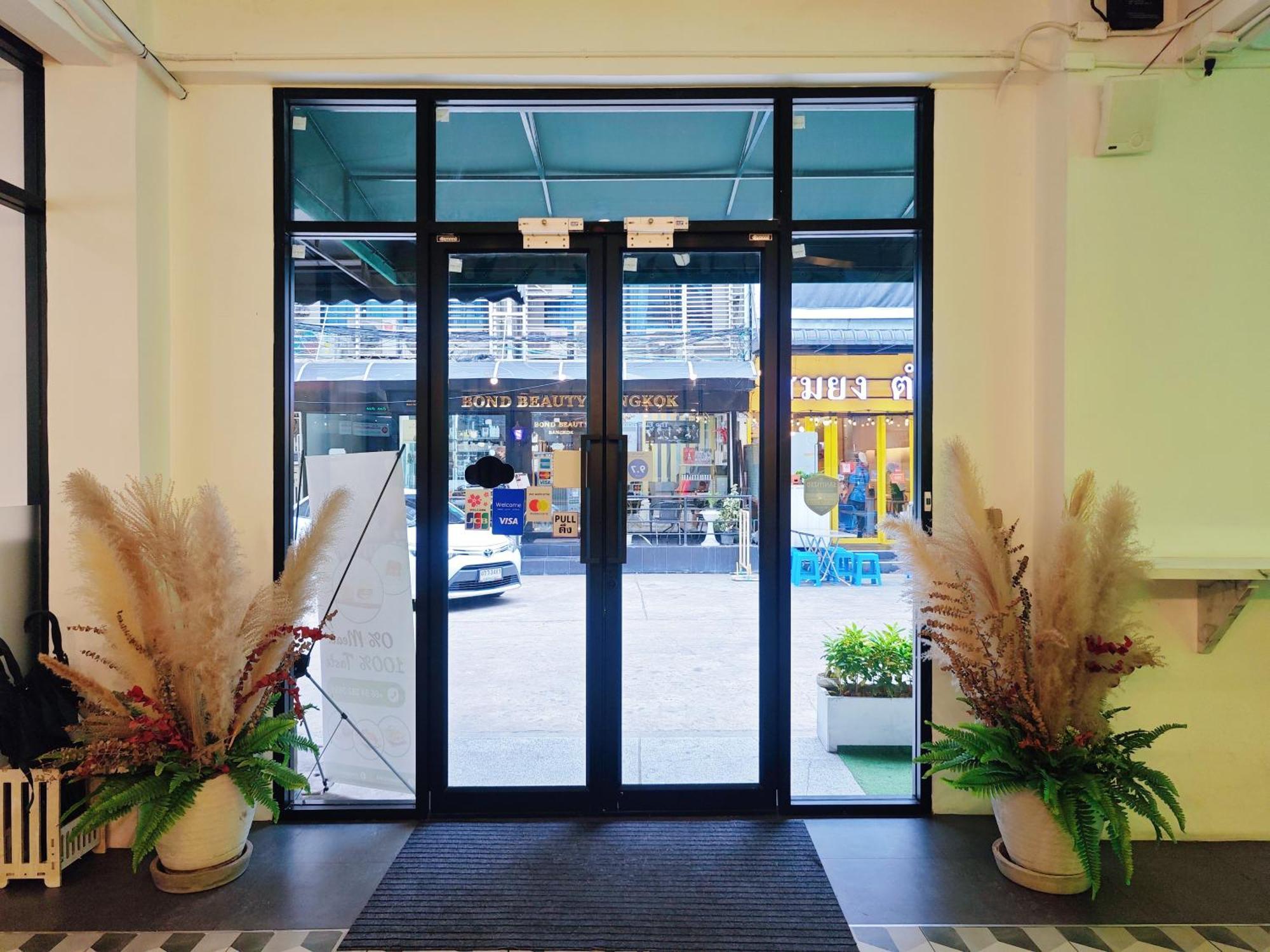 Ostay Asoke Bangkok Makkasan 外观 照片